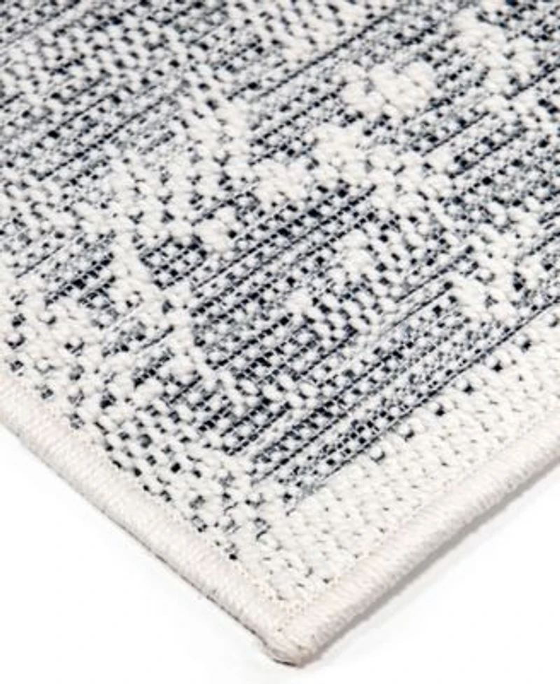 Closeout Knitweave Indoor Outdoor Nimsie Area Rug