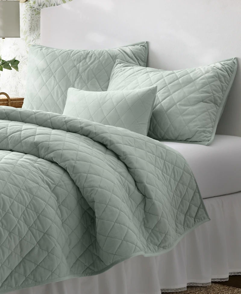 Laura Ashley Solid Velvet Diamond Stitch 4 Piece Quilt Set, King