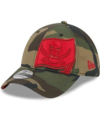 Men's New Era Camo Tampa Bay Buccaneers Punched Out 39THIRTY Flex Hat