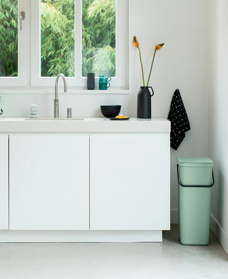 Sort Go Plastic Bin, 10.6 Gallon, 40 Liter