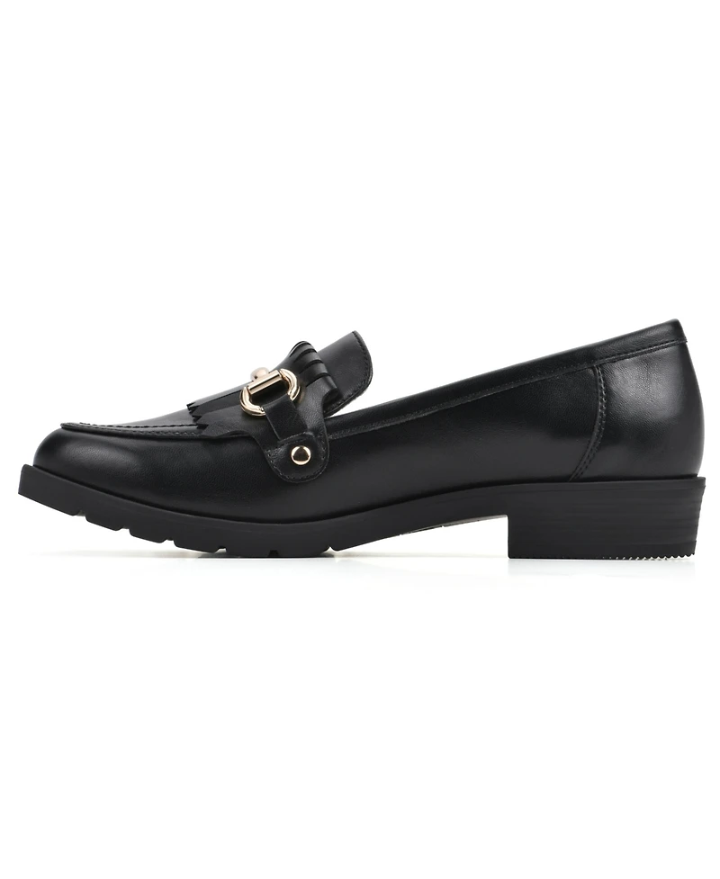 Cliffs by White Mountain Women's Galeena Chain Detail Flat