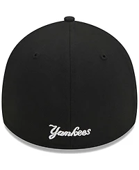 Men's New Era Black New York Yankees Logo 39THIRTY Flex Hat