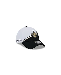 Men's New Era White, Black Orleans Saints 2023 Sideline 39THIRTY Flex Hat