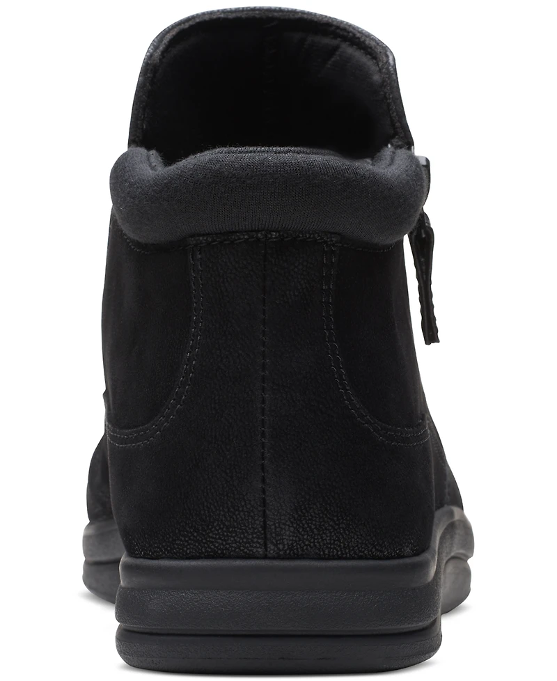 Clarks Women's Breeze Range Ruched Ankle Booties