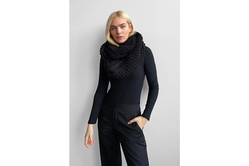 Women's London Infinity Scarf