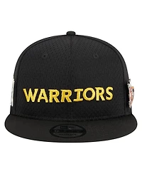 Men's New Era Black Golden State Warriors Post-Up Pin Mesh 9FIFTY Snapback Hat