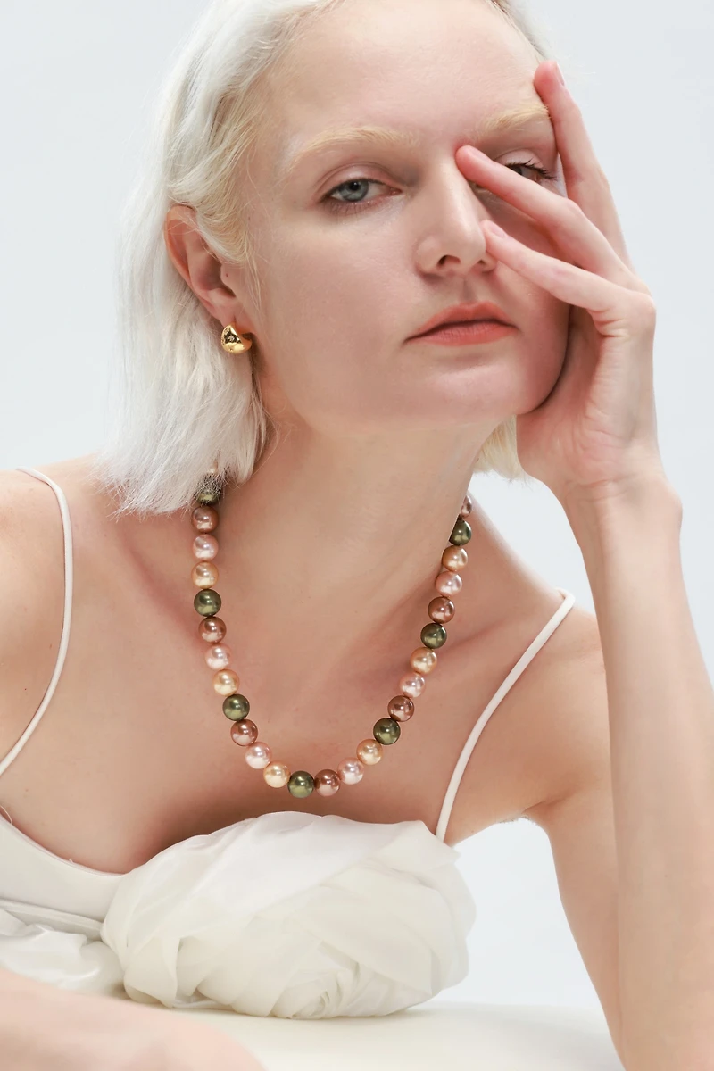 Shell Pearl Necklace with Gem-Encrusted Carabiner Lock