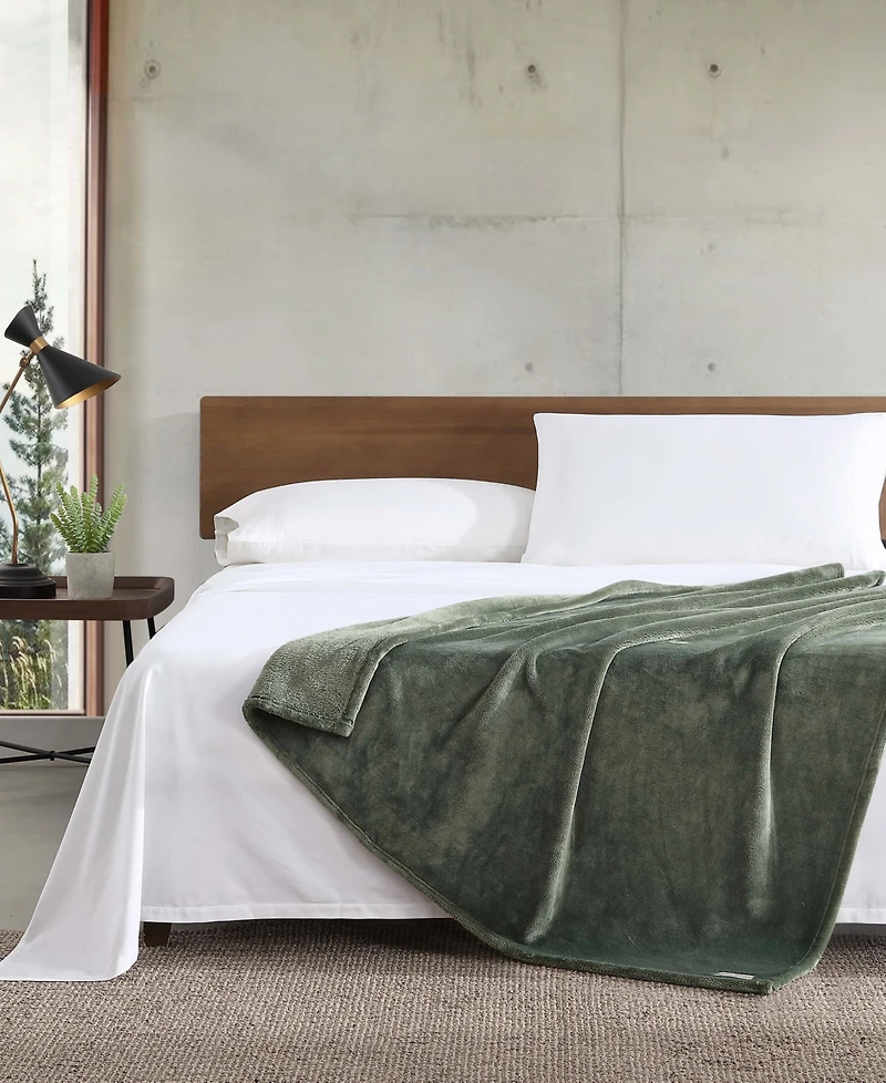 Eddie Bauer Solid Ultra Lux Plush Reversible Throw, 60" X 50"