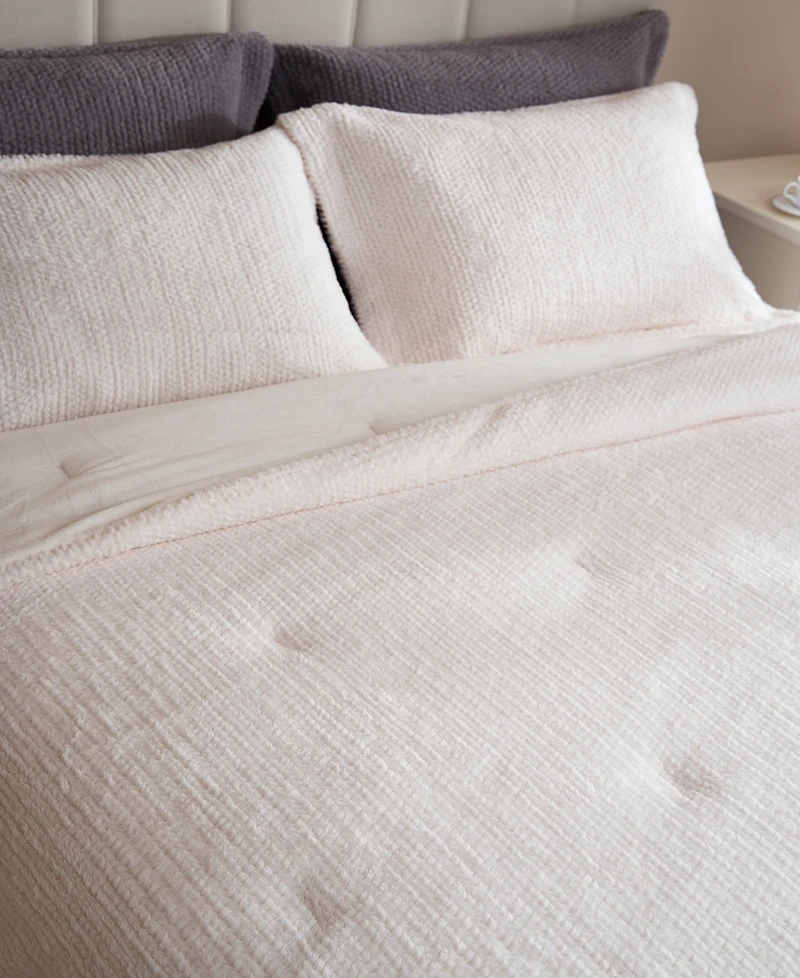 Royal Luxe Faux Fur to Mink Reversible 3 Piece Comforter Set, Full/Queen