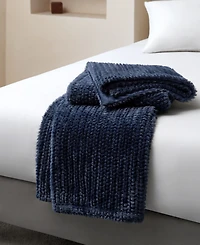 Royal Luxe Cozy Faux Fur to Mink Throw, 50" x 60''