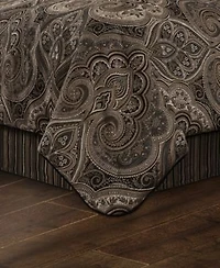 J Queen New York Cipriana Comforter Sets
