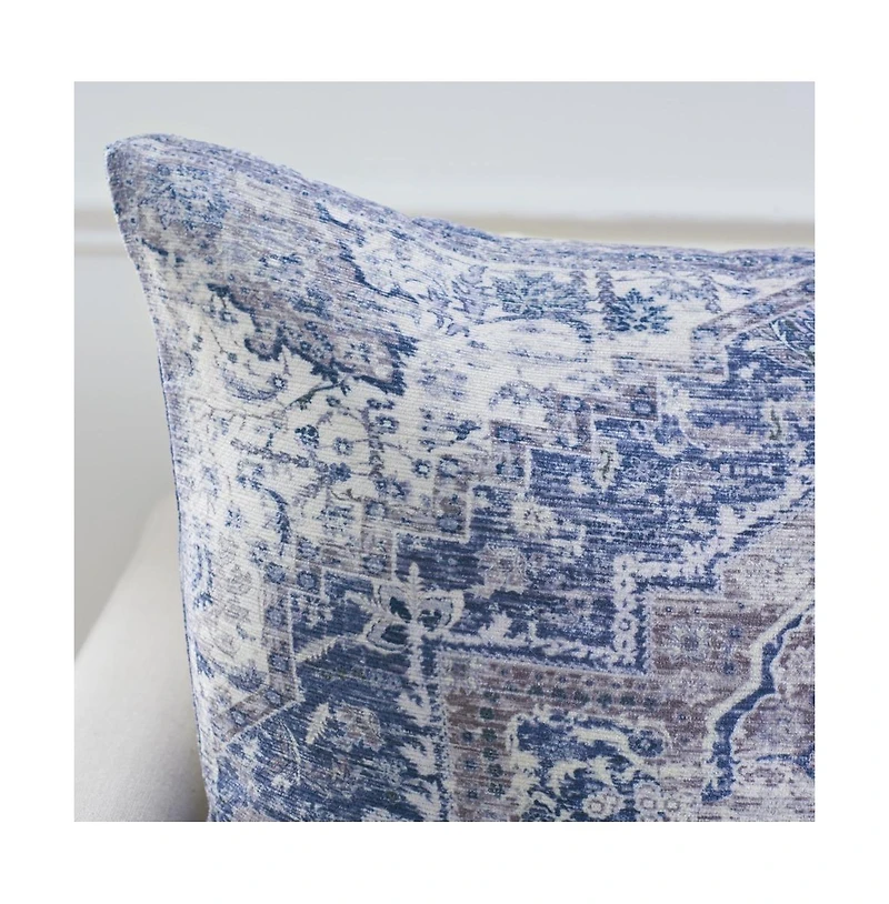 Safavieh Zeru 22" x 22" Pillow (Set of 2)