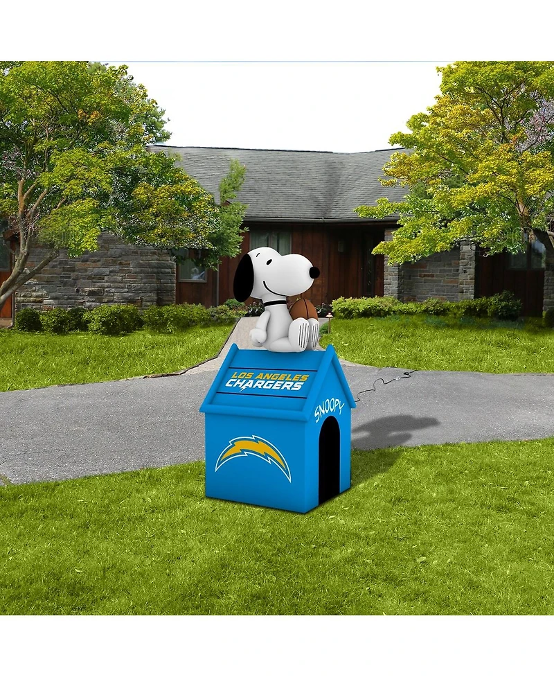 Los Angeles Chargers Inflatable Snoopy Doghouse