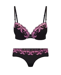 Adore Me Women's Audrina Push Up Plunge Bra