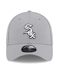 New Era Men's Gray Chicago White Sox Active Pivot 39Thirty Flex Hat