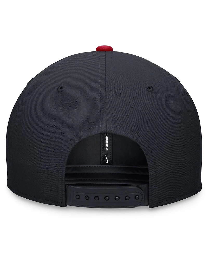 Nike Men's Navy/Red Atlanta Braves Evergreen Two-Tone Snapback Hat
