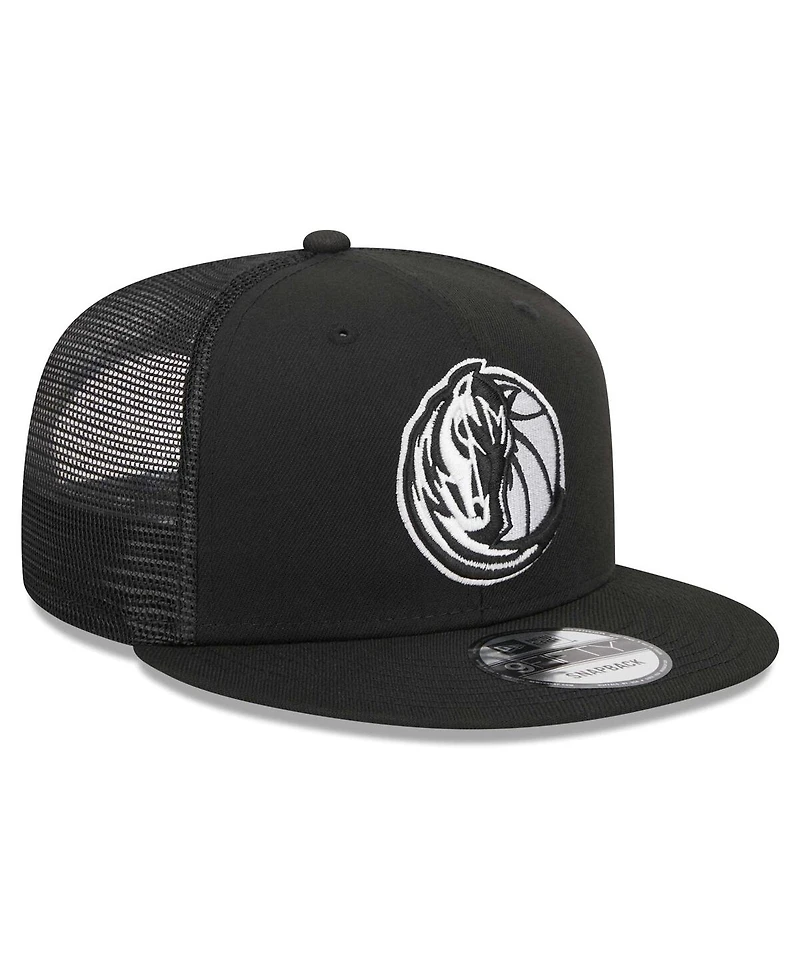 New Era Men's Black Dallas Mavericks Evergreen 9FIFTY Trucker Snapback Hat