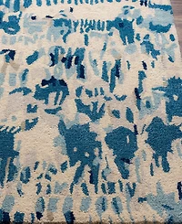 Surya Kavita 33061 2'x3' Area Rug