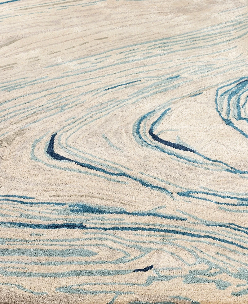 Surya Kavita 23252 2'x3' Area Rug