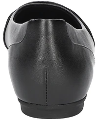 Easy Street Women's Kylie Comfort Ballet Flats