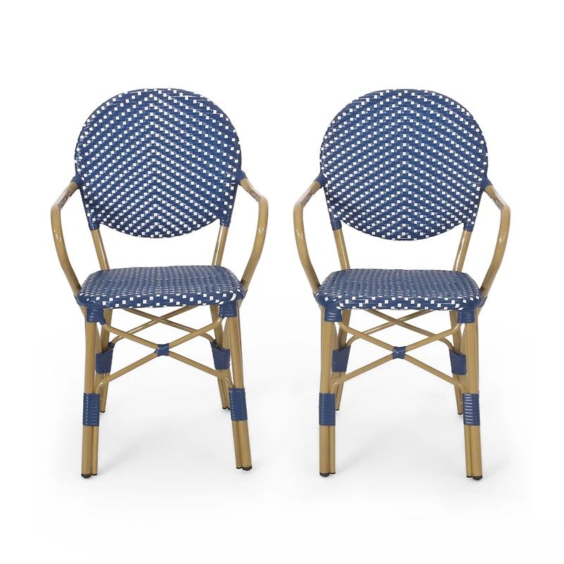 Streamdale Furniture French-Inspired Outdoor Space