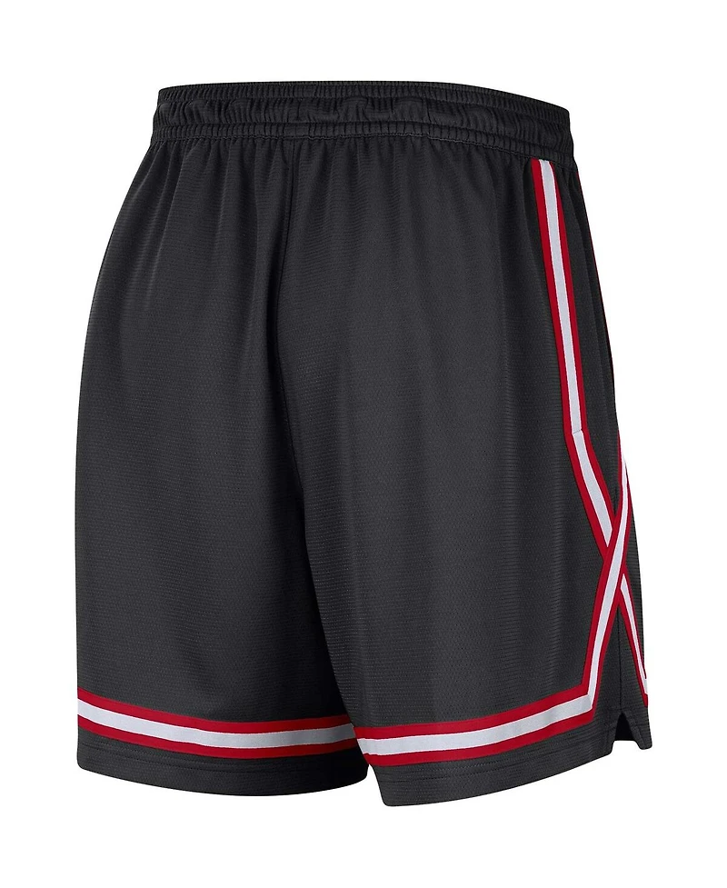 Nike Women's Black Chicago Bulls Sideline Fly Crossover Performance Shorts