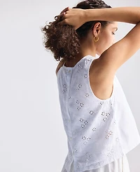 Reistor Women's Button Back Embroidered Crop Top
