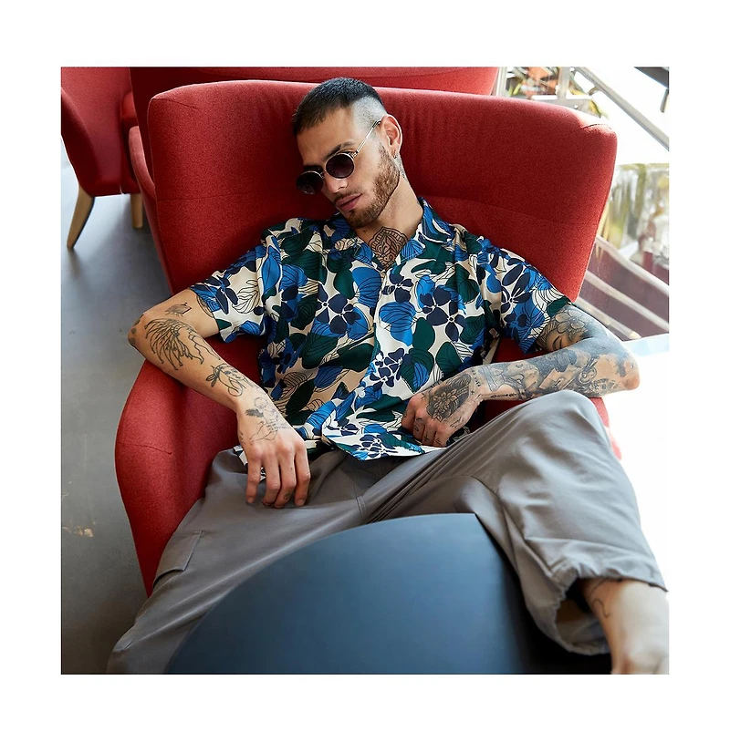 Campus Sutra Men's Azure Blue & Forest Green Floral Abstract Shirt