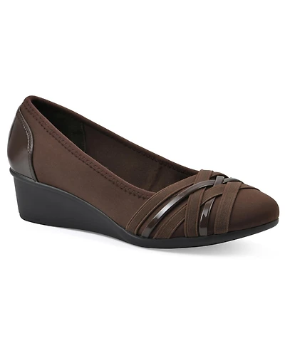 Cliffs by White Mountain Women's Bowie Ballet Inspired Wedge Pumps