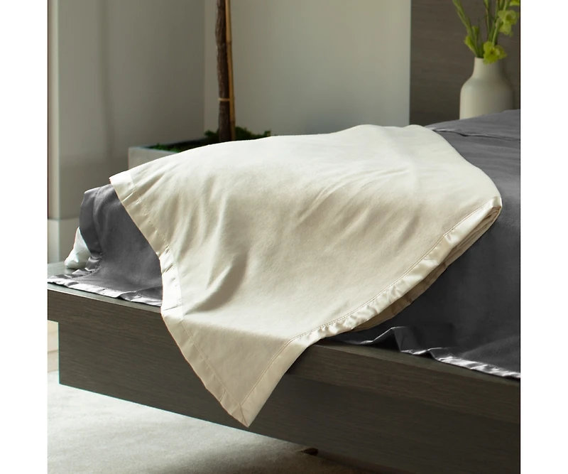 Cariloha Fleece Blanket | Coconut Milk | Queen | Viscose Material | Satin Binding Border | Sized for Top of Bed | Ideal for Year Round Use