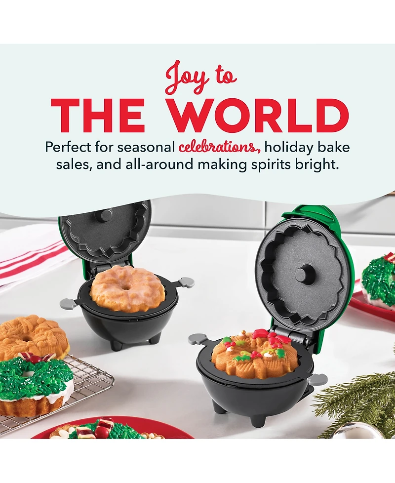 Dash Mini Wreath Bundt Cake Maker