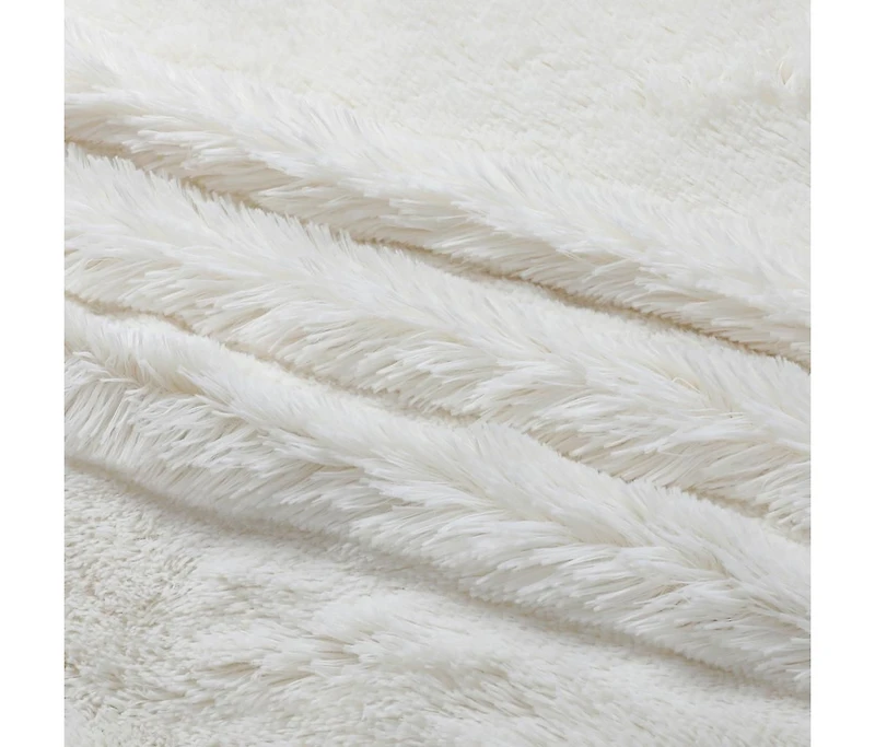 Kate Aurora Oversized Soft & Plush Throw, 50" x 70"