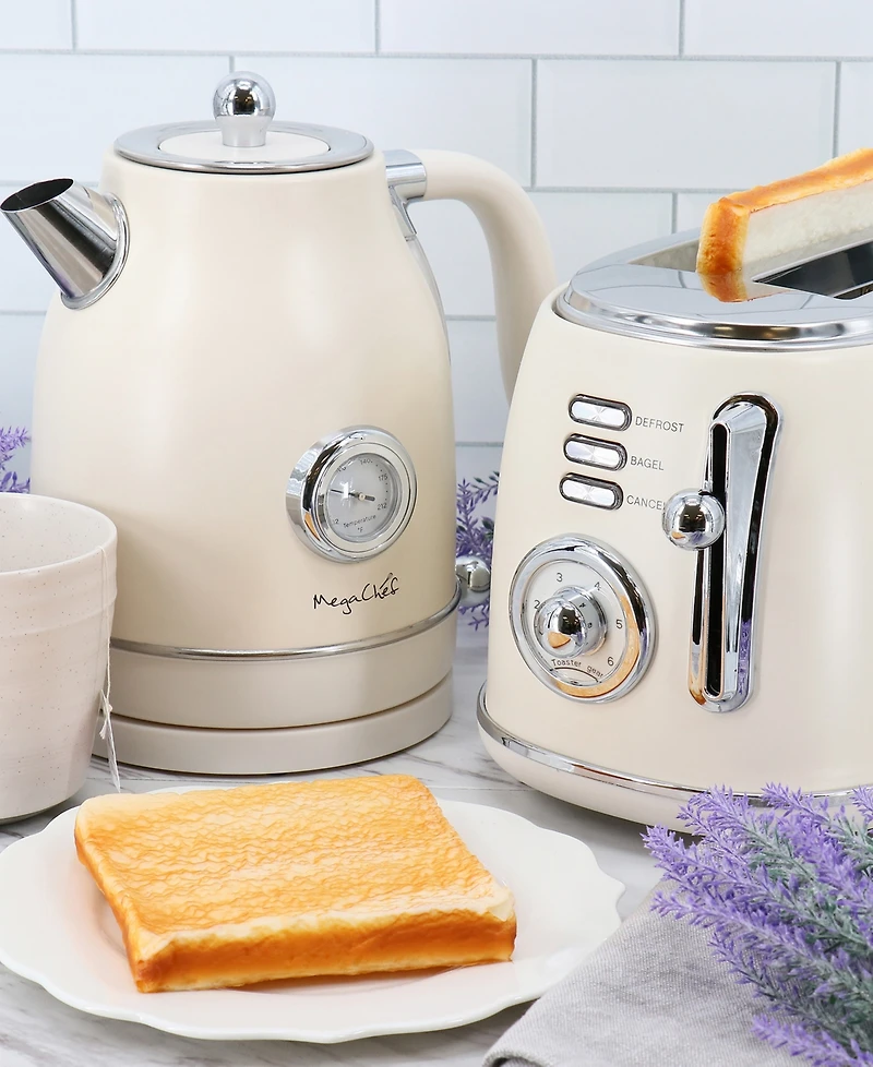 MegaChef 1.7 Quart Electric Kettle and 2 Slice Toaster Combo