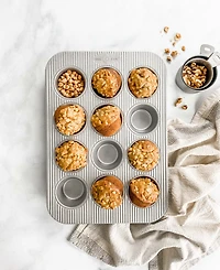 Usa Pan Non-Stick Aluminum 12 Cup 15" x 11" Muffin Pan Lid Set