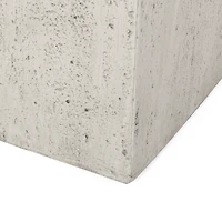 Ella Mgo L 22: The Sophisticated Planter For Outdoor Elegance