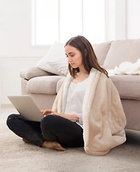Westinghouse Heated Flannel and Sherpa Throw, 50" x 60"