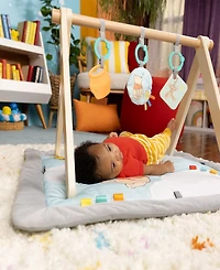 Bright Starts Baby Winnie The Pooh Once Upon a Tummy Time Activity Center