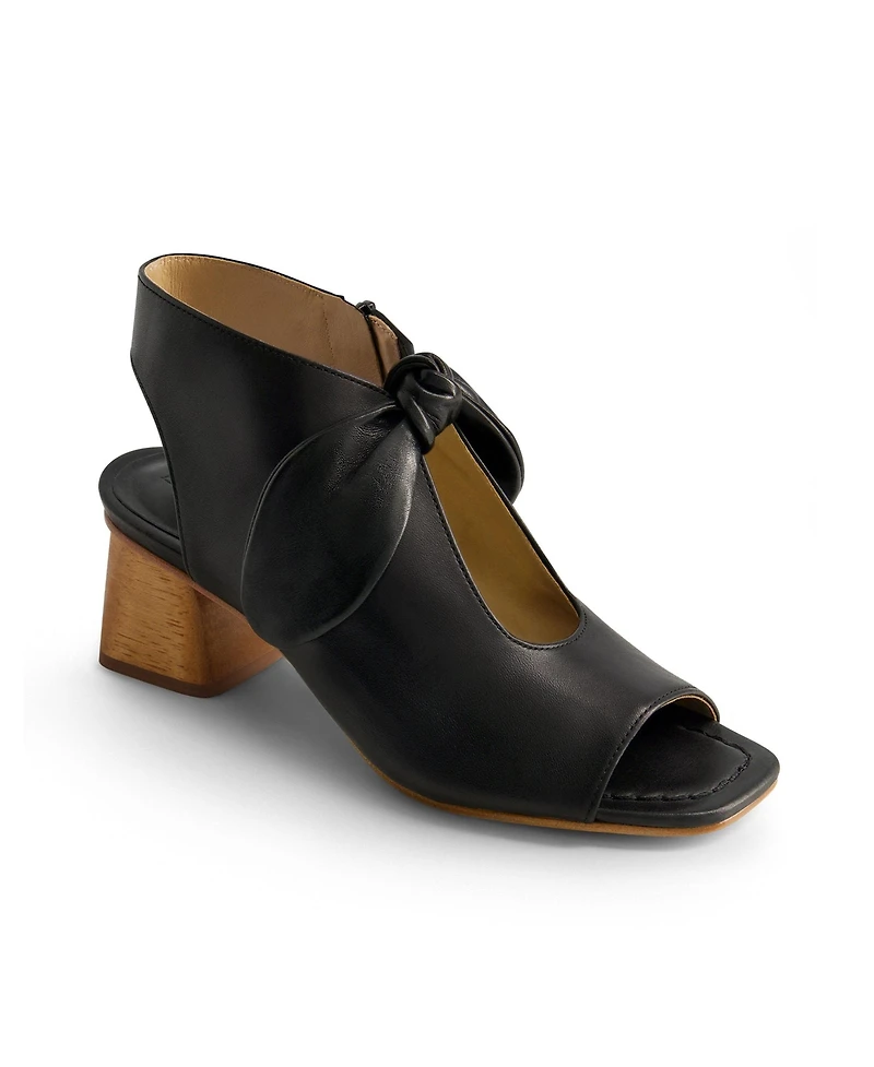 Bernardo Footwear Lizzie Heel