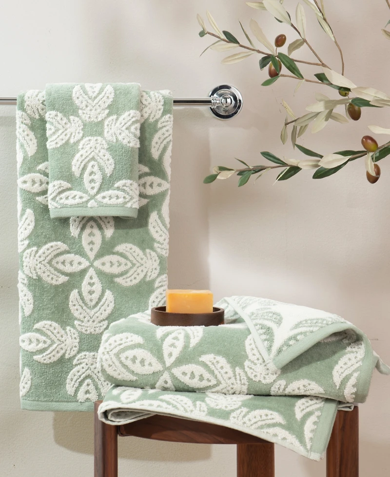 John Robshaw Dasati Cotton Linen Bath Towel, 54" x 32"