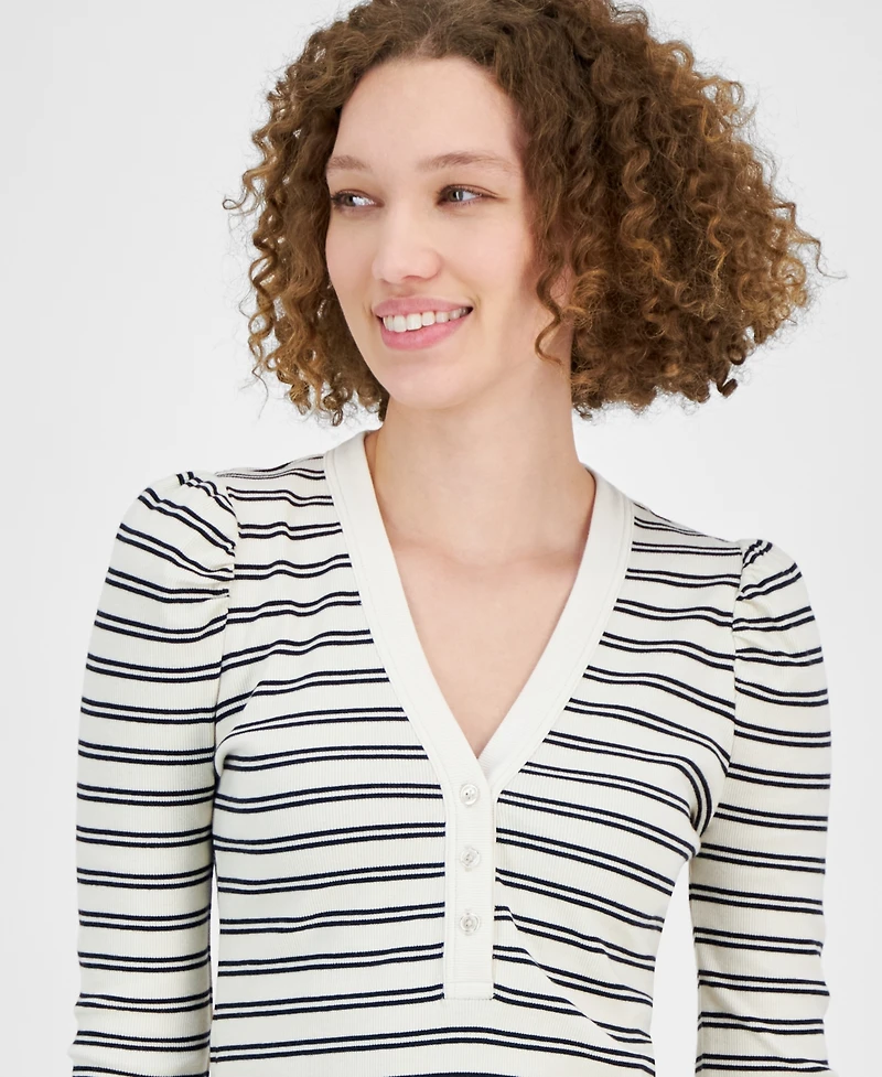 Dkny Jeans Women's Gathered-Shoulder V-Neck Top