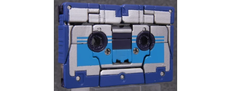 Transformers Mp-16 Frenzy and Buzzsaw Masterpiece