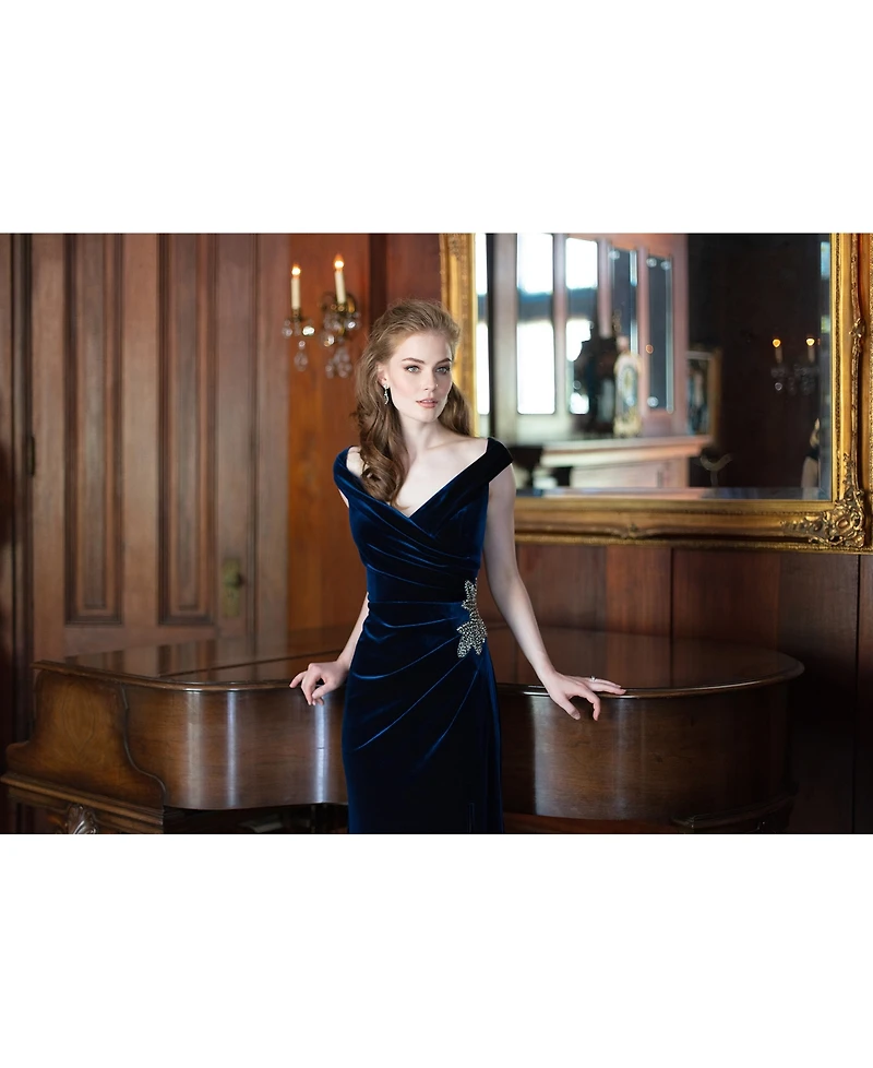 Alex Evenings Women's Velvet Off-The-Shoulder Evening Gown