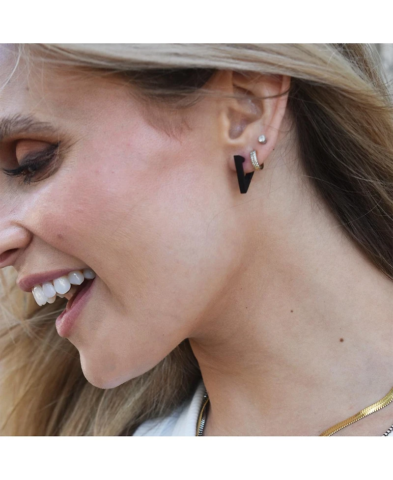 Beau Triangle Earrings