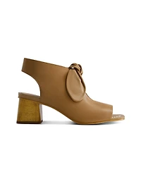 Bernardo Footwear Lizzie Heel