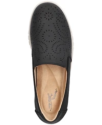 Easy Street Women's Ying Comfort Slip-On Flats