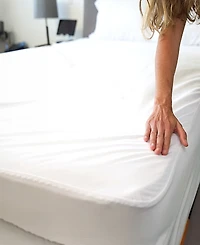 CleanBrands Fitted Waterproof Mattress Protector