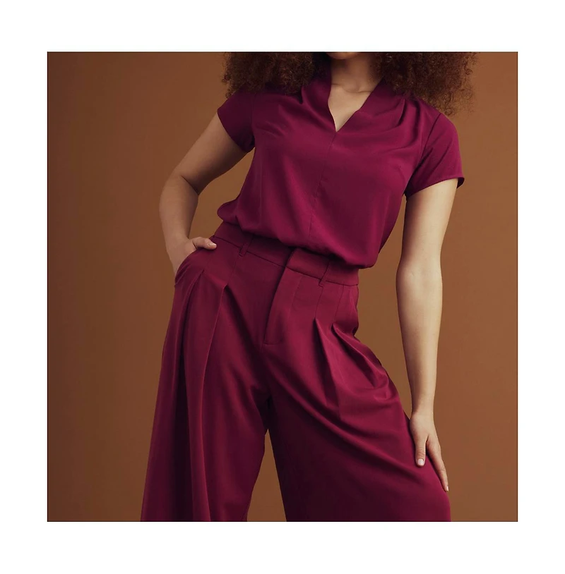 Universal Standard Women's Better-Than-Silk V-Neck Top