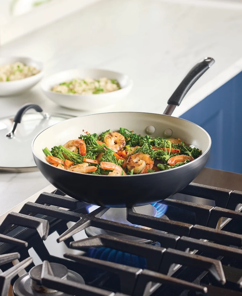 Rachael Ray Cucina Ceramic Nonstick 11" Stir Fry Pan with Lid