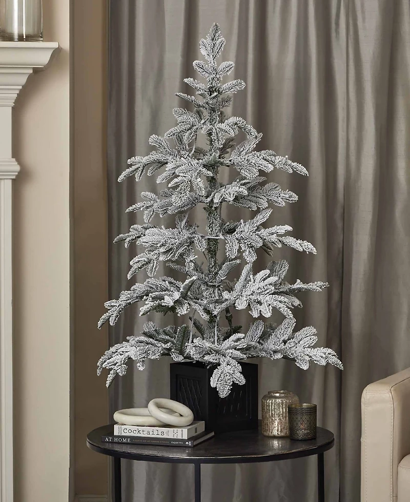 Seasonal 4ft Jackson Flocked Pine, 150 Warm Led Lights