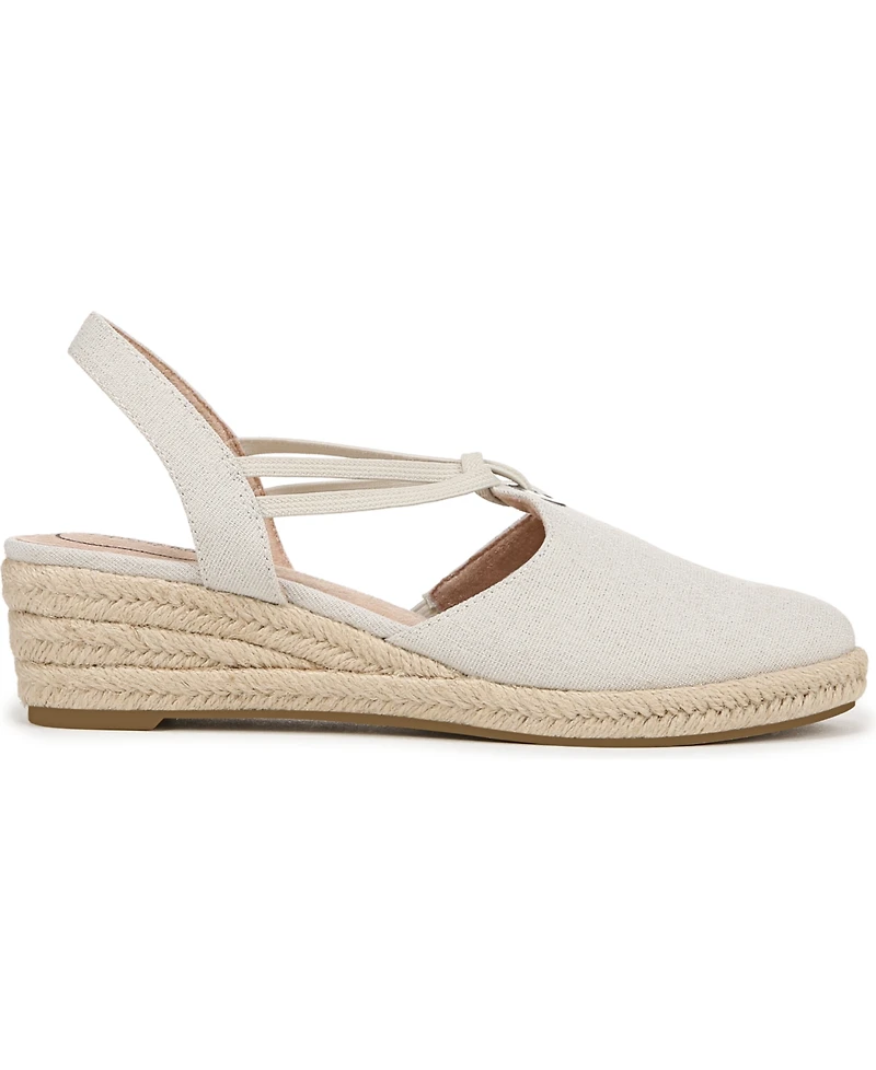 LifeStride Women's Kennedy Closed Almond Toe Wedge Espadrilles